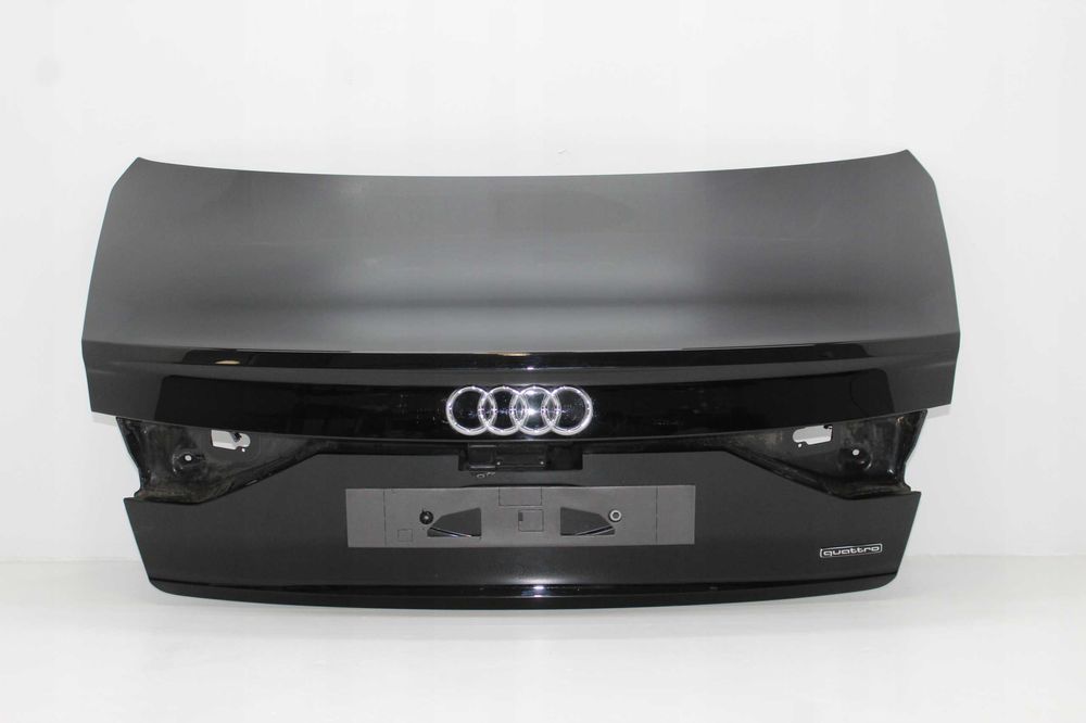 Audi a8 d5 Крышка багажника ляда