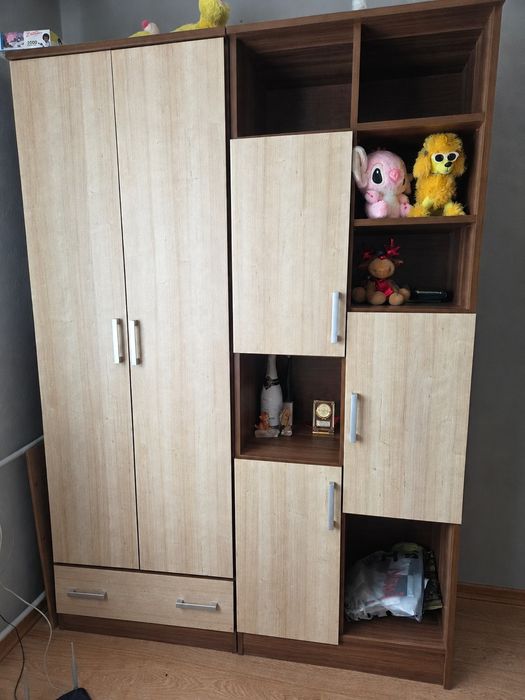 Zestaw mebli, szafa, biurko, zabudowa