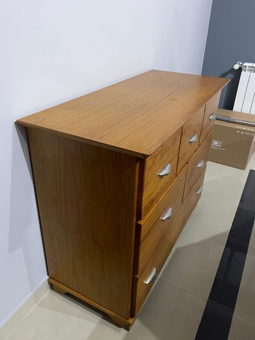 Movel com gavetas de arrumacao