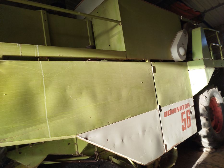 Ceifeira clas Dominator 56