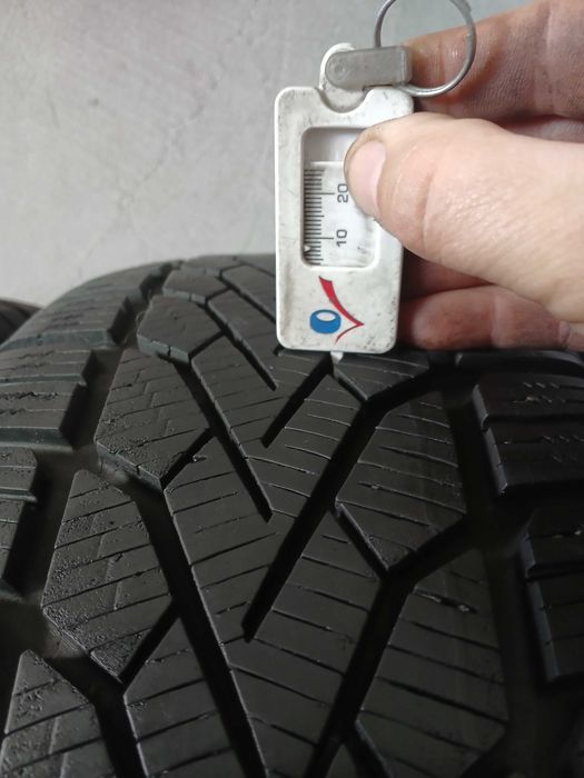 Opony zimowe Semperit 205/55/16