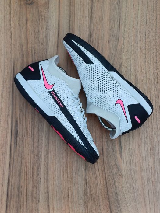 Nike Phantom футбольні футзалки кросівки для залу бампи копи 39-40р