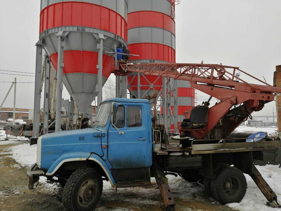 Аренда автовышки 17, 22, 30, 32 м. Услуги автовышки с электриком