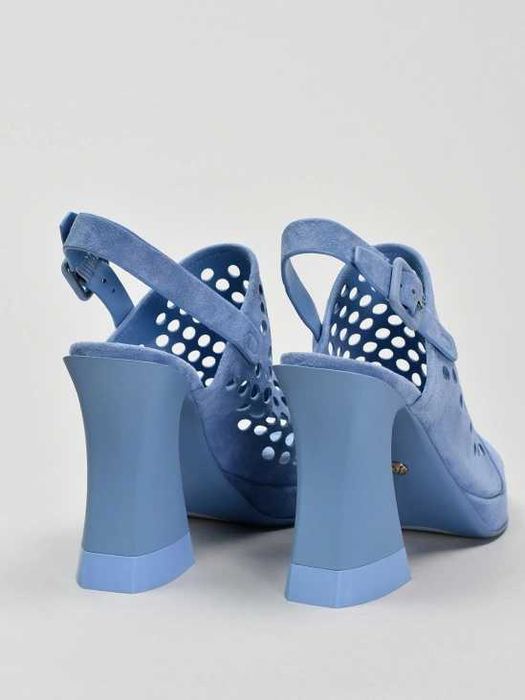 Летние босоножки