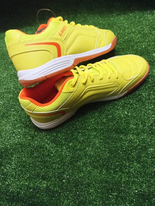 Halówki nowe GOFC żółte 44