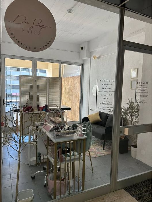 Aluguer de Mesa / Bancada de Unhas em Centro Comercial