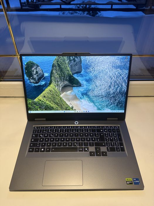 Lenovo LOQ 17IRX10 | RTX 5050 | 16 GB | 17"