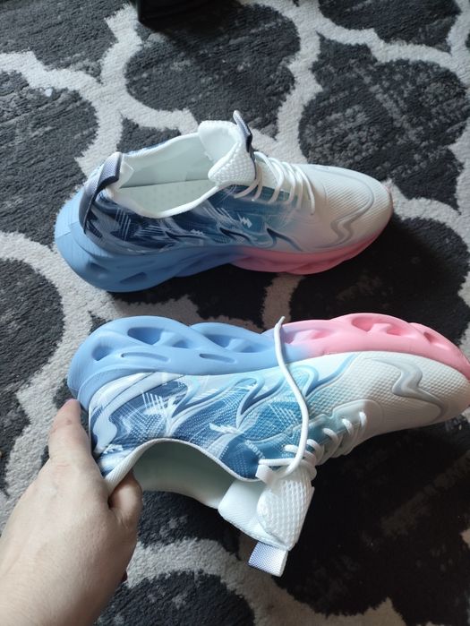 Buty sportowe 45
