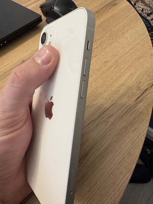 Iphone 12 stan idealny