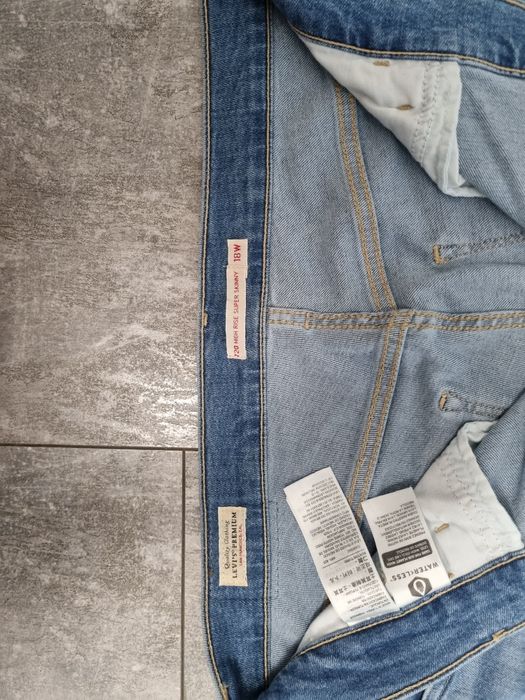 Levis Jeans Wysoki Stan Rurki