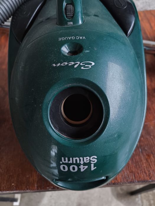 Продам пылесос Saturn