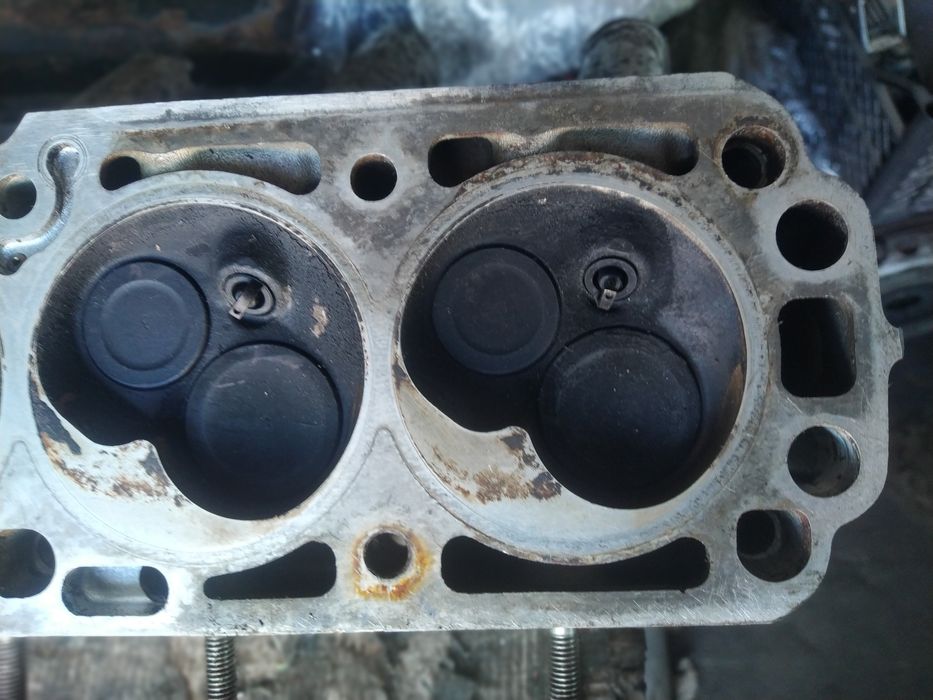 ГБЦ головка блока Опель Opel Vectra A Astra F Kadett 90502803 1.6b 8v