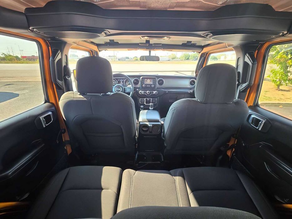 Jeep Wrangler      2021