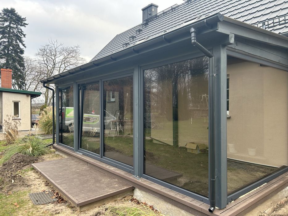 Tarasy,pergole,garaże,dachy,wiaty pergole  montaż poliweglanu