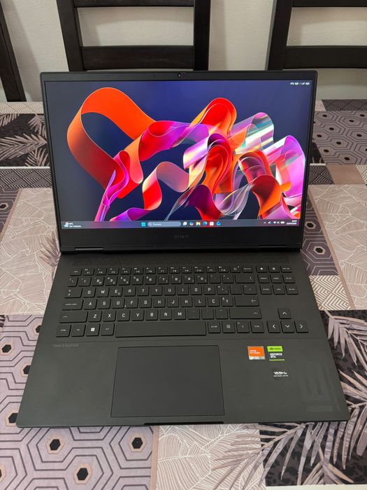 Portatil gaming Omen 16