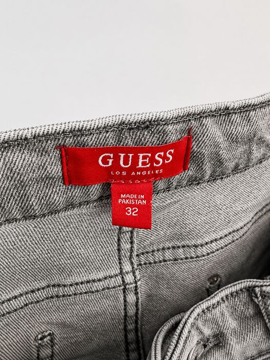 Jeansy Guess Slim Straight szare – rozmiar 32 – stan idealny