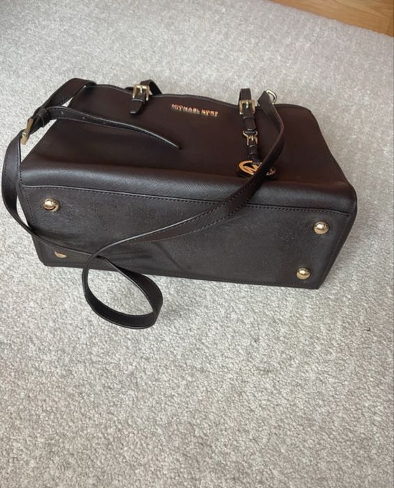 Mala Michael Kors