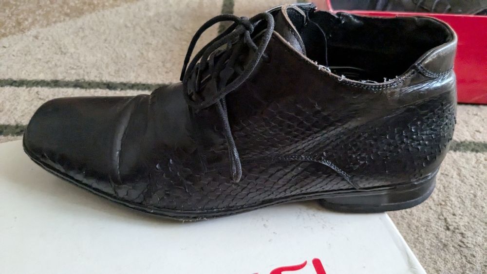 Чоловічі ботінки