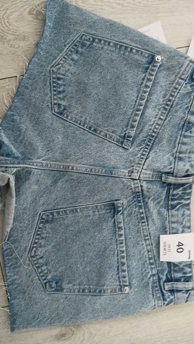 Jeansowe spodenki damskie rozmiar 40