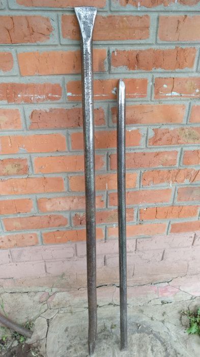 Лом, лопата для хозяйства