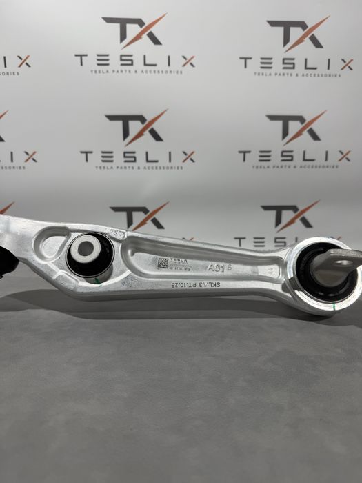 Важіль передній нижній прямий Tesla Model 3 Highland 1344341