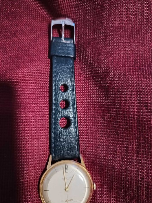 Годинник Юнганс (Junghans)