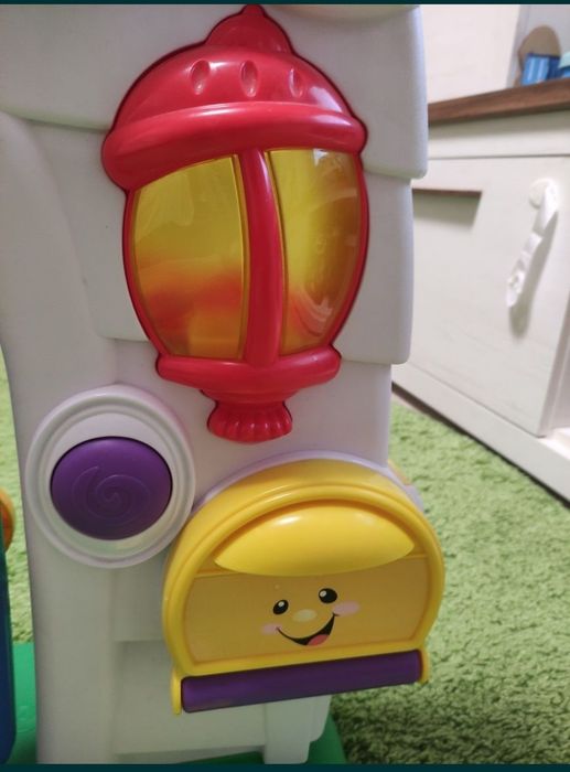 Великий, музичний будинок від Fisher price + подарунок
