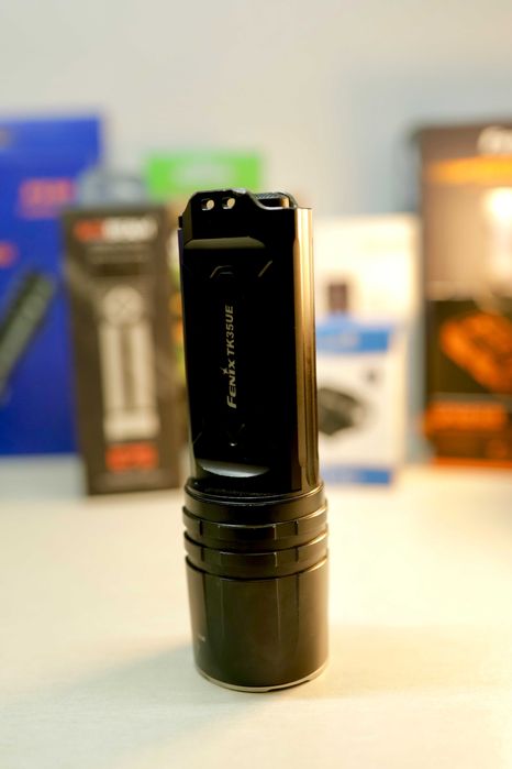 Lanterna Tática IP68 Fenix