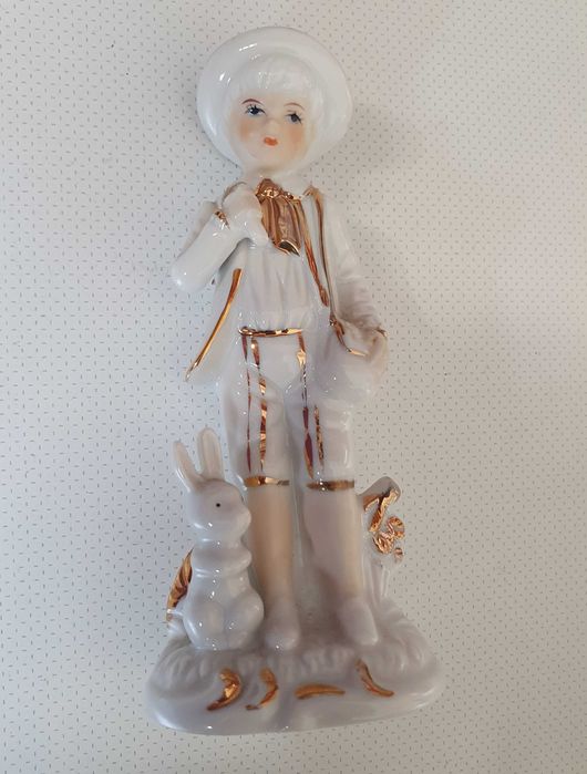 Bibelot de Porcelana - Fina Figura com banho de ouro - Made in Korea