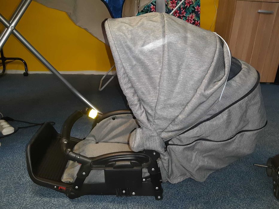 Wózek Jedo Fyn 2w1 gondola+ spacerówka