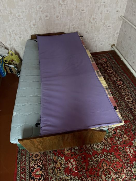 Отдам бесплатно кровать /тумбу