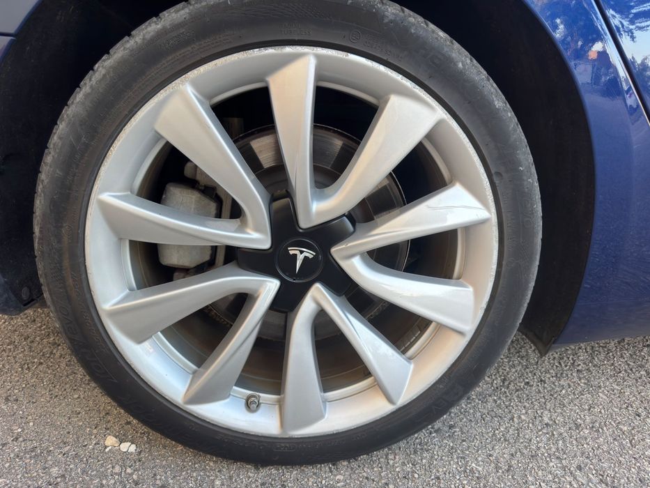 Tesla Model 3 Standard Range, Cx. A., 325cv