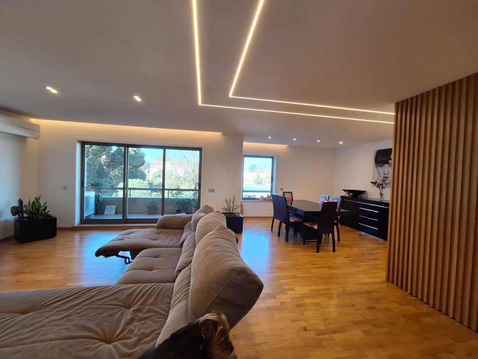 Apartamento T3 com áreas generosas no centro de Santo Tirso