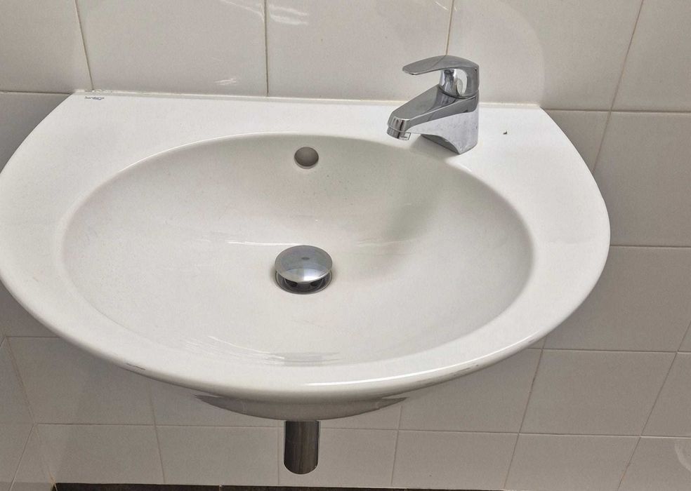 Loiças de WC com armário