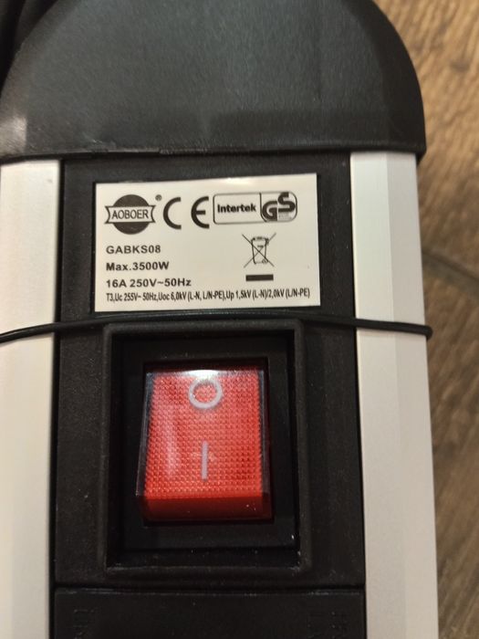 Подовжувач на 8 розеток  Aoboer GABKS08 з алюмінієвим корпусом