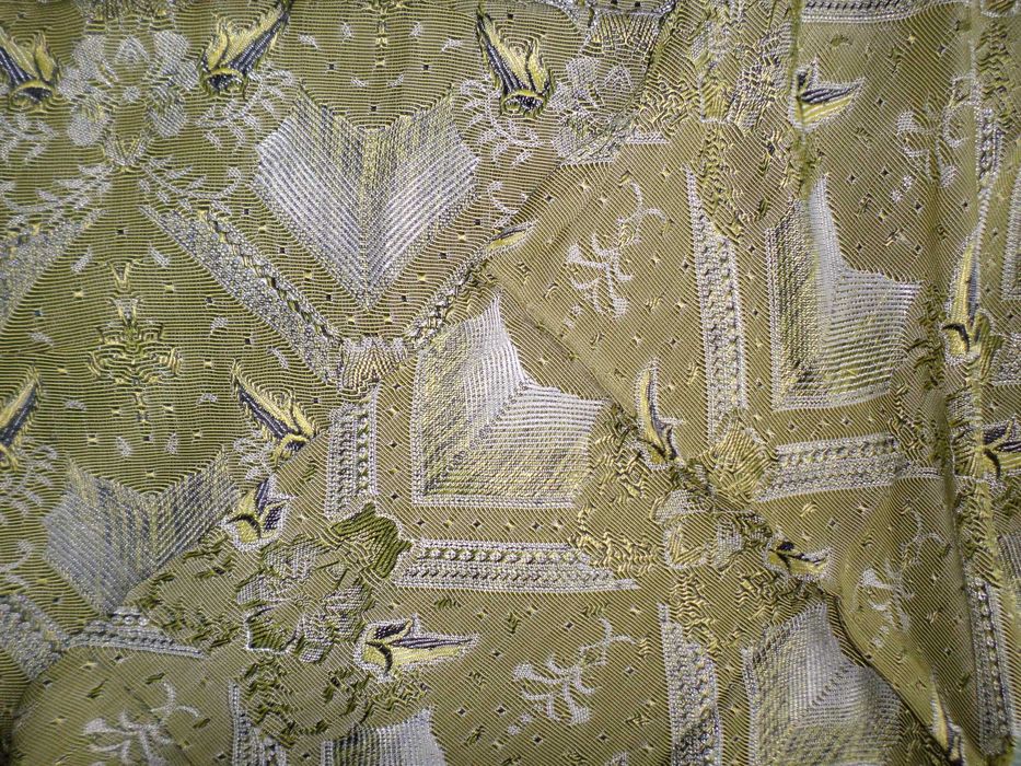 Продается великолепное новое покрывало из ссср .