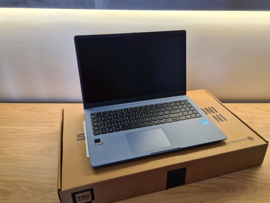 Nowy Laptop ASUS Chromebook CX15 CX1505CKA-S70122 4GB / 64GB Blue Texture
