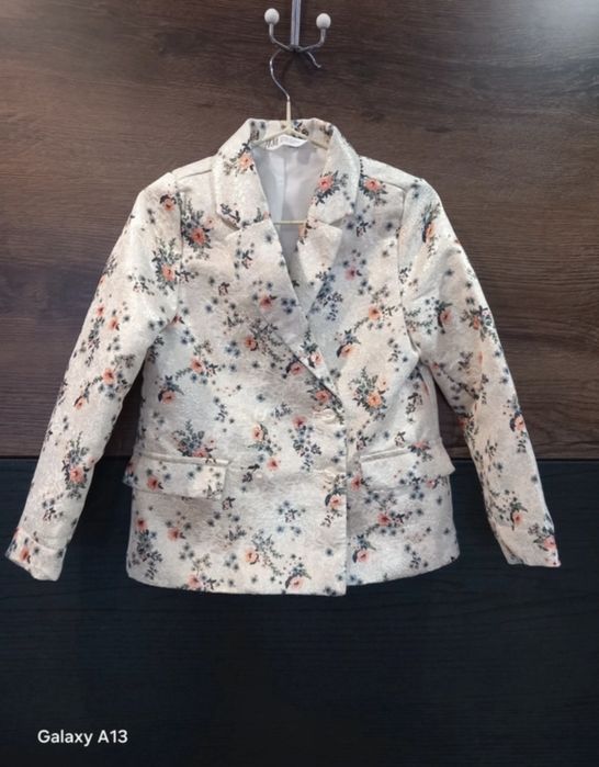 Błyszcząca marynarka H & M rozm 110