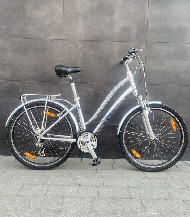 Rower miejski Giant aluminiowy