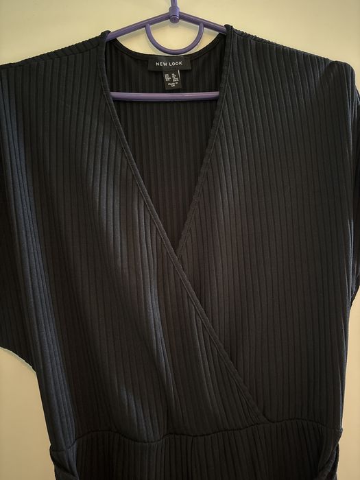 Продам бомбічний комбінезон розмір 16