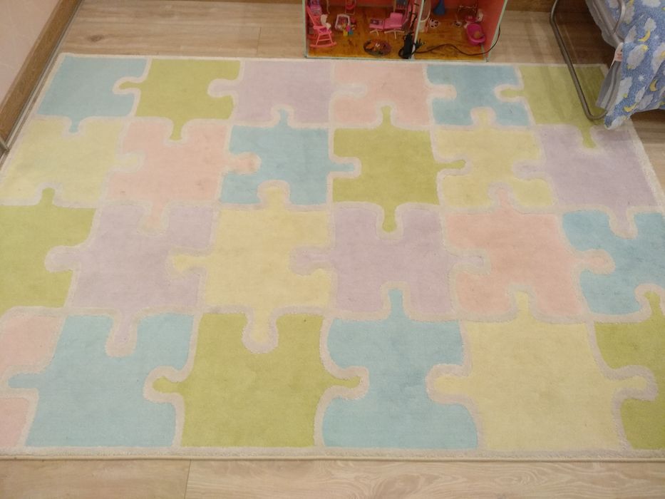 Продам красивий килим гарної якості в новому стані