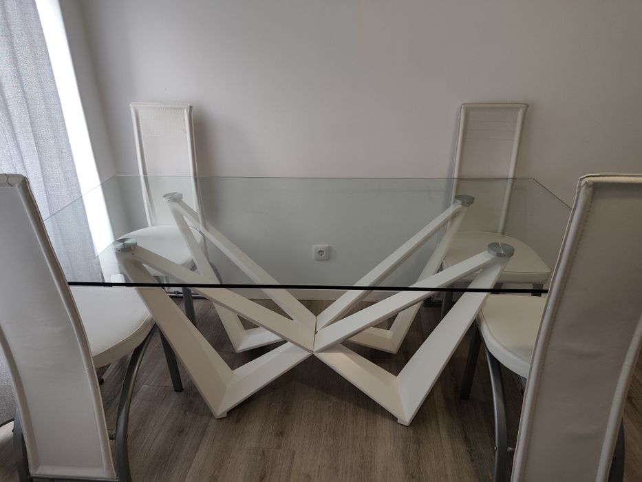 Mesa de Vidro com 4 cadeiras