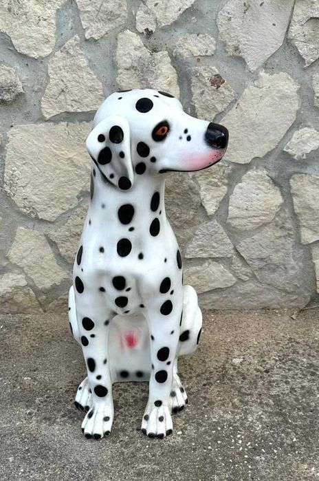 cão de louça dálmata em faiança de alcobaça