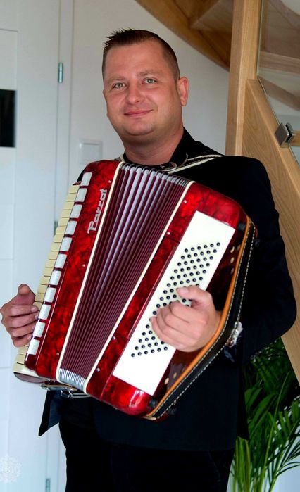 Akordeonista do zadań specjalnych :)