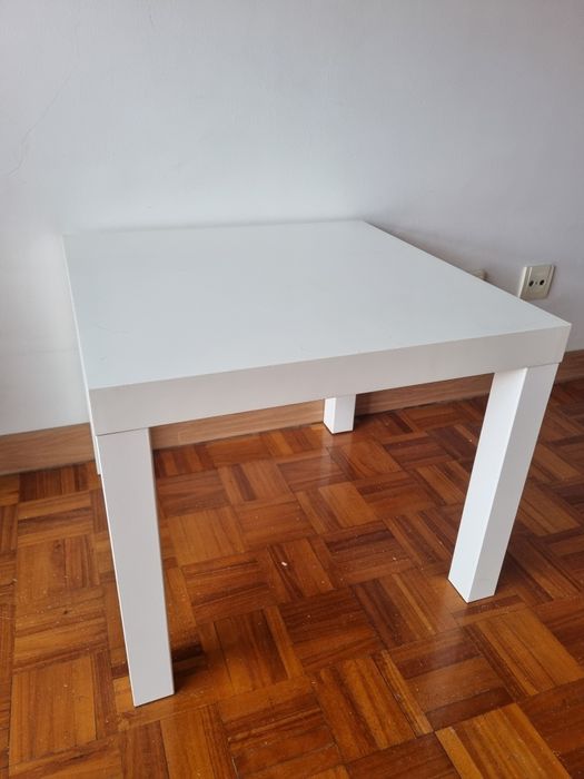 Mesa quadrada Ikea
