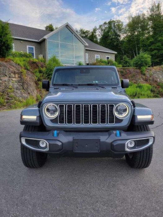 2024 Jeep Wrangler Sahara 4xe