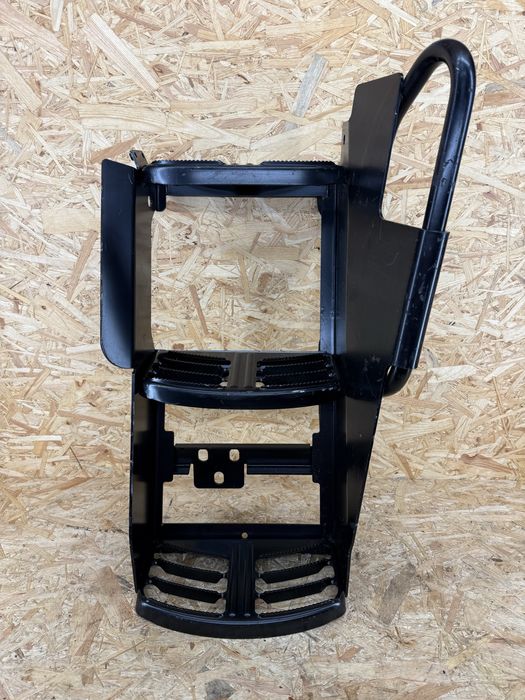 Case Maxxum schody schodki