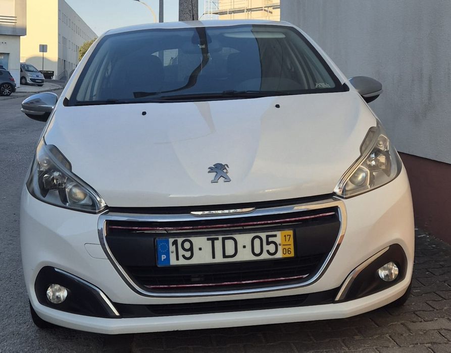 Peugeot 208 1.2 gasolina