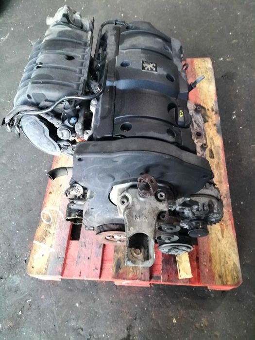 REF4C Motor Peugeot 206 cc 1.600 gasolina com caixa  bom estado