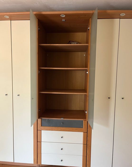 Armário guarda-roupa